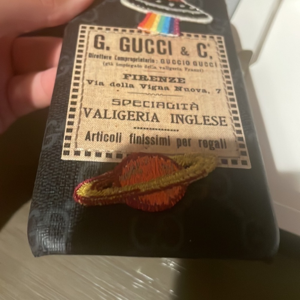 NIB AUTHENTIC GUCCI PHONE CASE​​​​​​ - Picture 5 of 8
